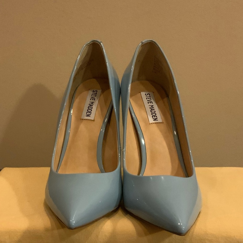 Women blue patent leather